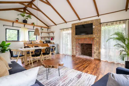 422c541a 0896 4a6b 8b64 3960e5732055.jpg